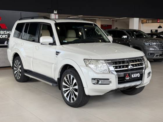 MITSUBISHI PAJERO FULL 3.2 HPE 4X4 16V TURBO INTERCOOLER DIESEL 4P AUTOMÁTICO